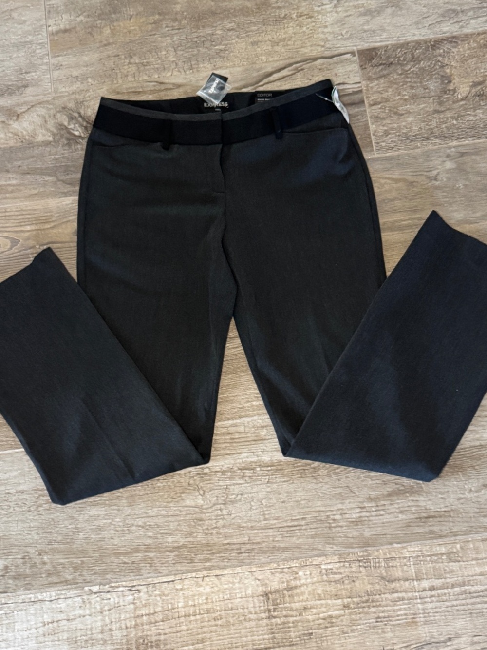 Express Editor Dark Gray Slacks Size 6R NWT